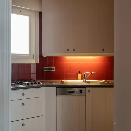 Apartment Little Embassy, Bright Coastal At The