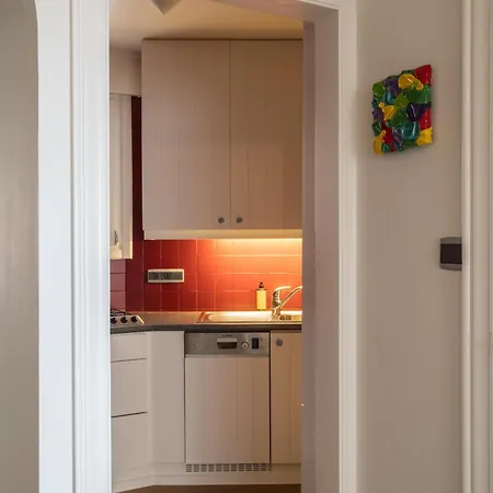 Apartment Little Embassy, Bright Coastal At The